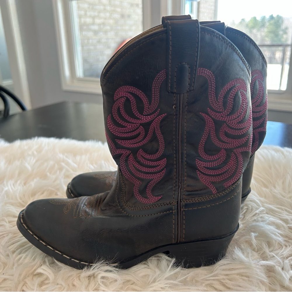 Smokey Mountain Kids Size 3 Black and Purple Boots